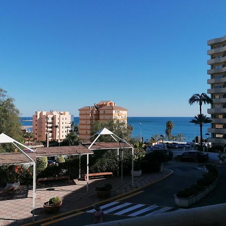 Estudio Terraza Vista Mar Parking Gratuito Piscinas Benalmádena Kültér fotó